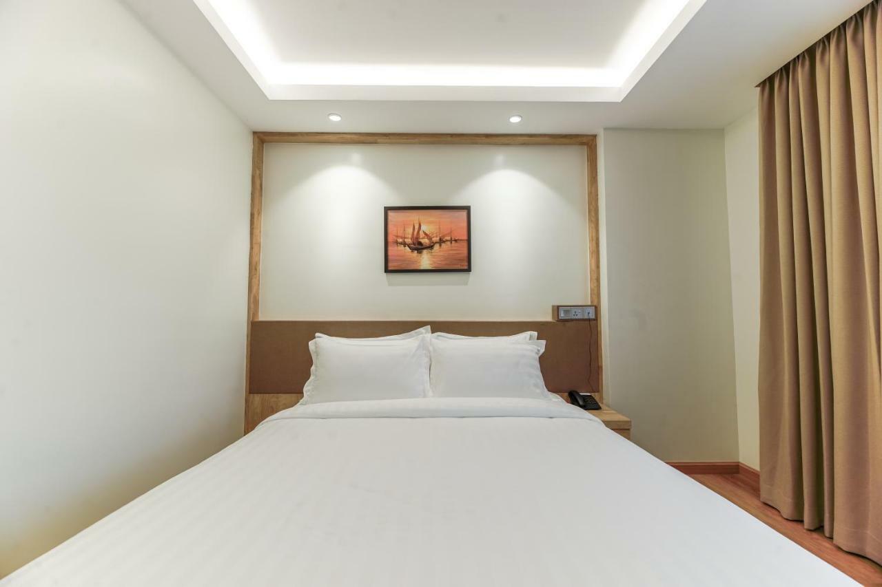 The Gandamar Hotel , Γιανγκόν Εξωτερικό φωτογραφία